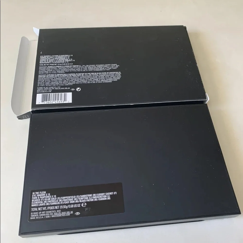 MAC EyeShadow x 15 Colors In The Flesh Palette 19.5 g/0.68 oz Full Size - Picture 2 of 5